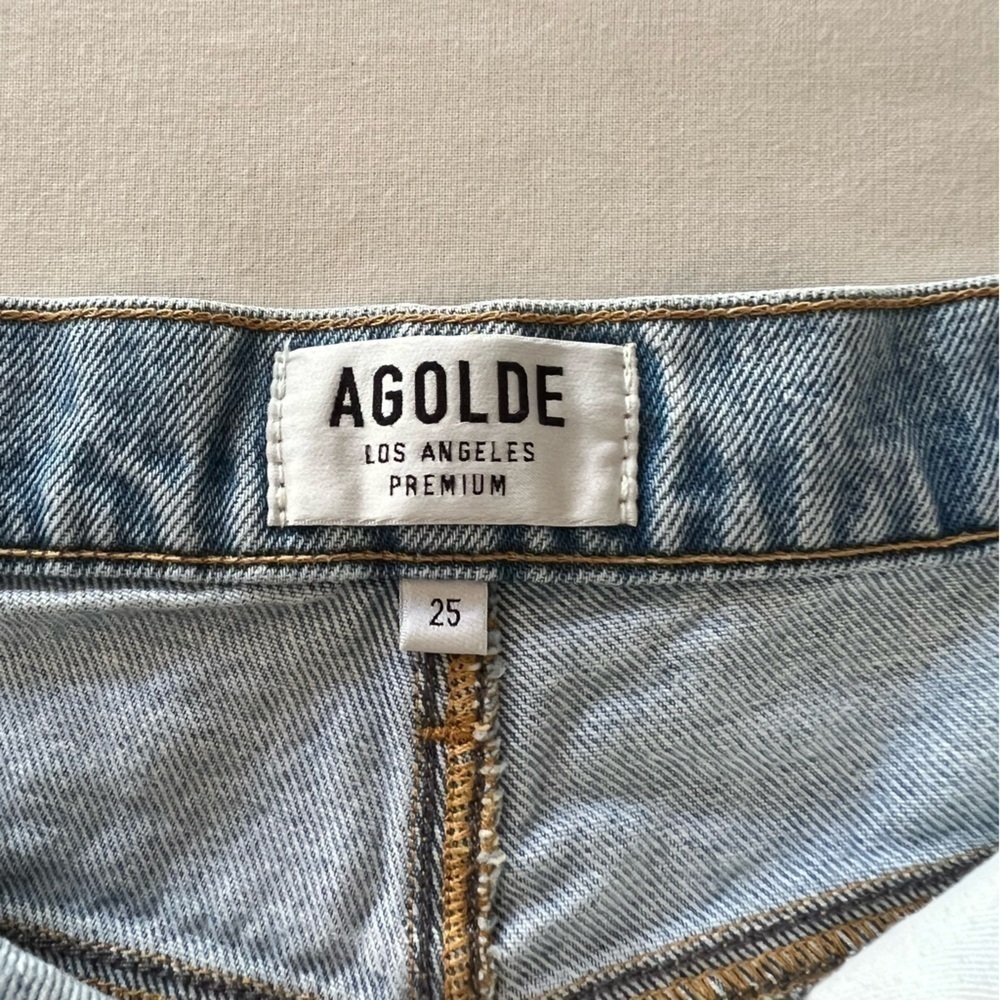Agolde Parker Vintage Cut Off Shorts in Swapmeet - Picture 9 of 16